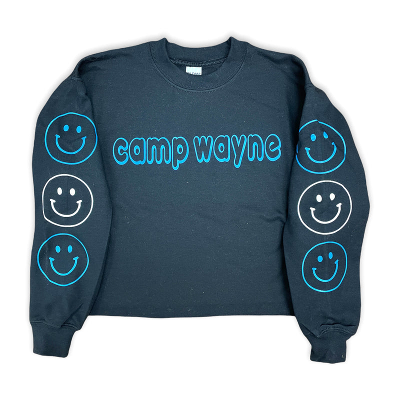 Smiley Sleeves Cropped Camp Crew
