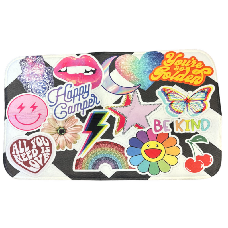 Smiley Grunge Mat – Soft, Washable, Camp-Ready