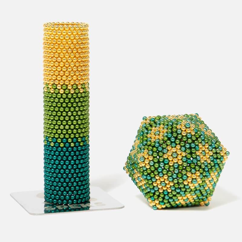 Gradient Speks - Bee Bee Designs